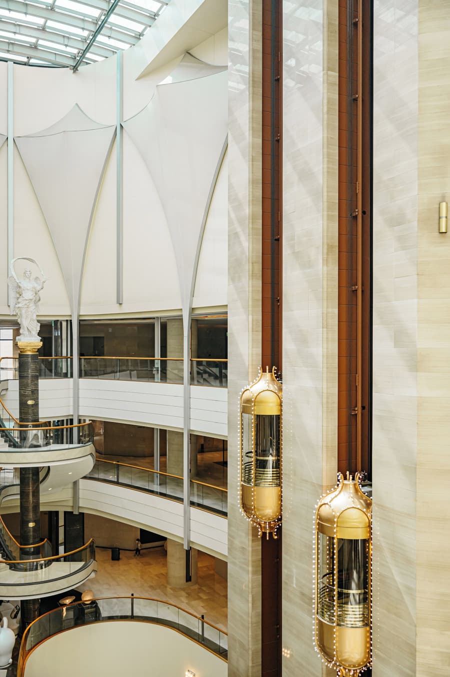 Lotte Hotel World