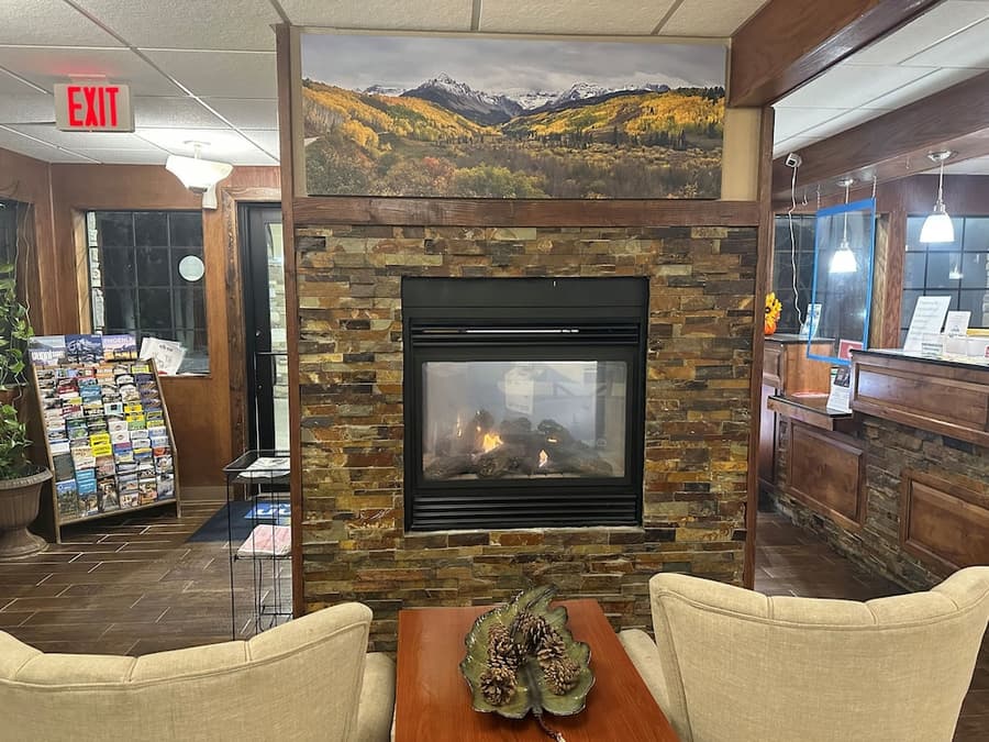 Days Inn & Suites by Wyndham Gunnison