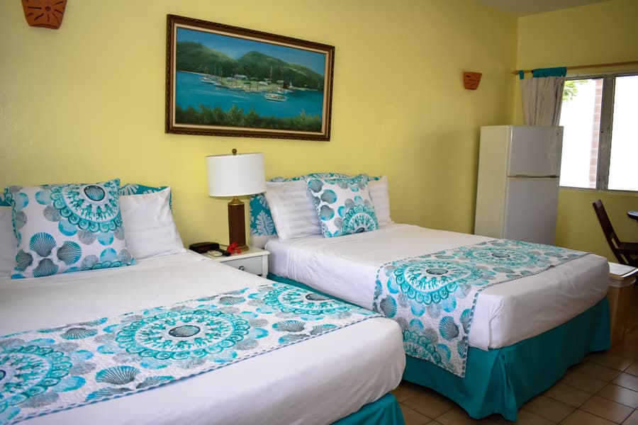 Catamaran Hotel Marina