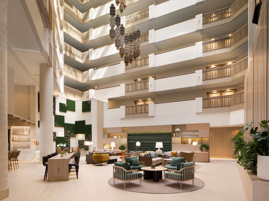 Hilton Santa Monica Hotel & Suites