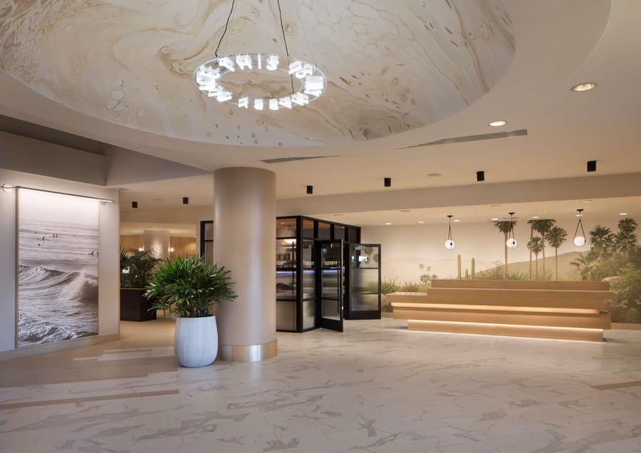 Hilton Santa Monica Hotel & Suites