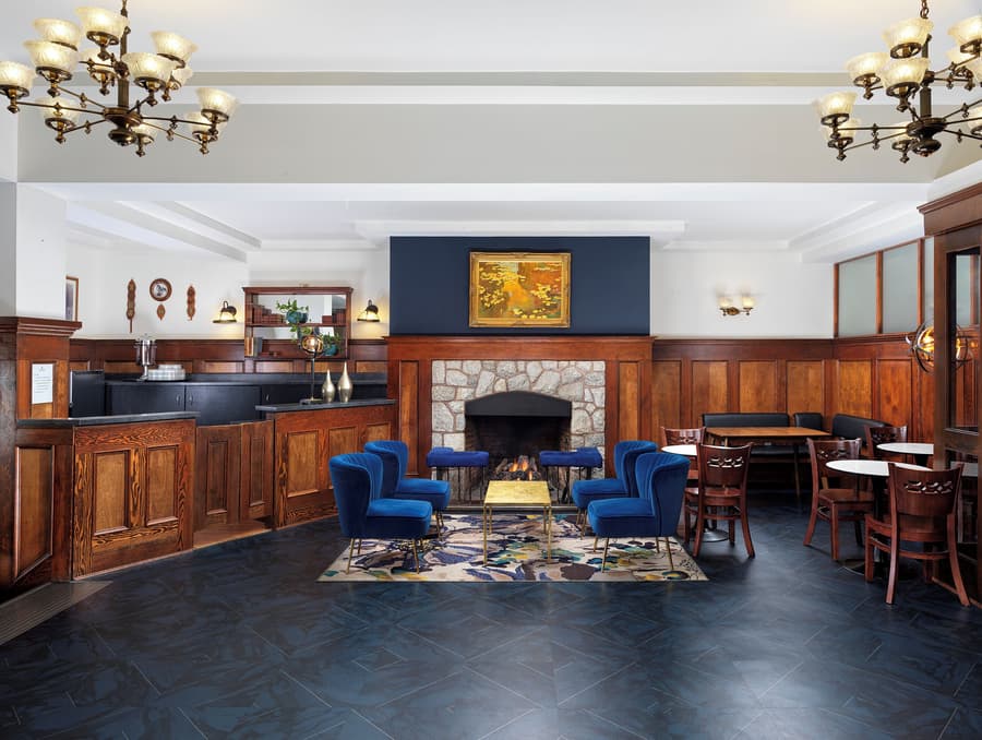 Huntingdon Hotel and Suites