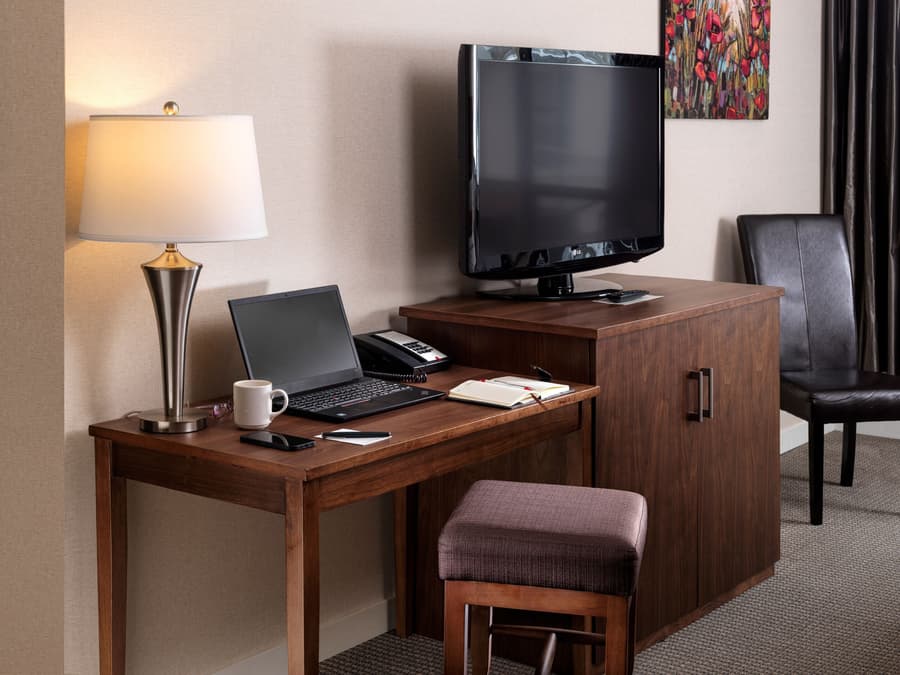 Huntingdon Hotel and Suites