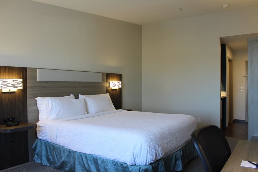 Holiday Inn Express Bakersfield by IHG