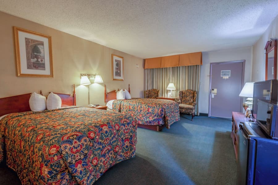 Royal Holiday Motel By Belvilla Gallup I-40