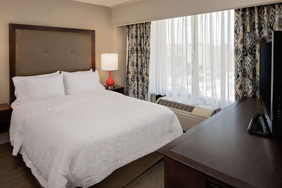 Hampton Inn Louisville Downtown