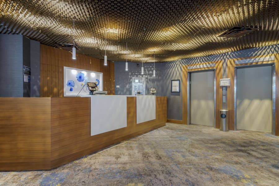 Best Western Premier Chateau Granville Hotel & Suites & Conf. Centre
