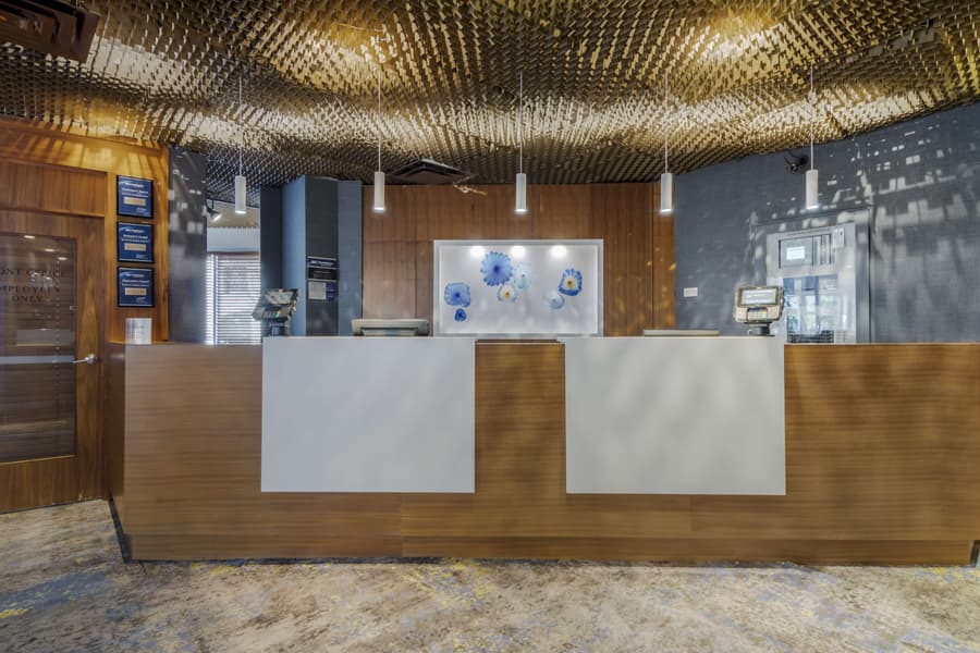 Best Western Premier Chateau Granville Hotel & Suites & Conf. Centre
