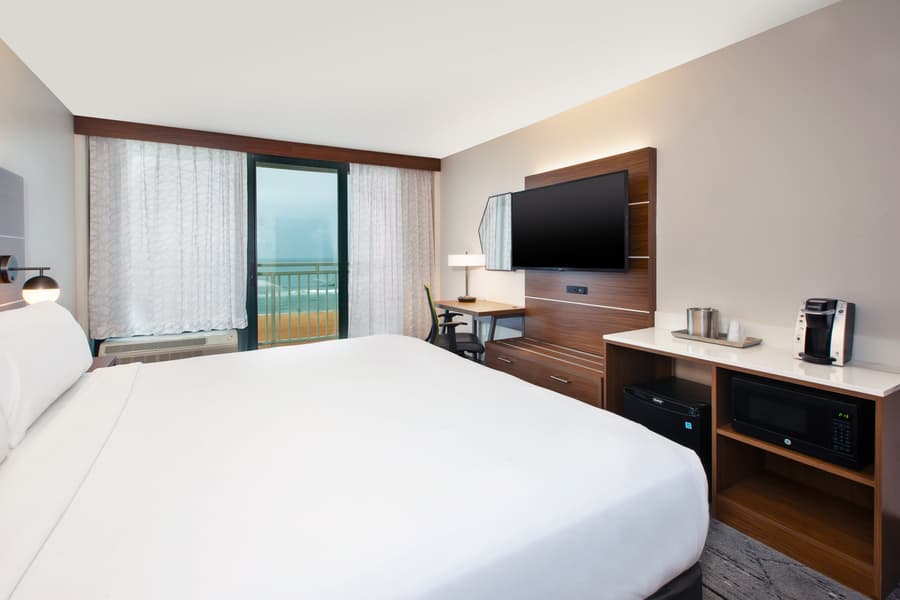 Holiday Inn Express & Suites VA Beach Oceanfront by IHG