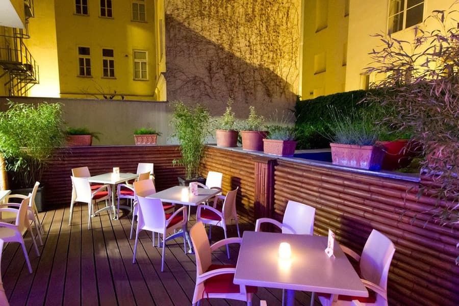 Hotel Boltzmann