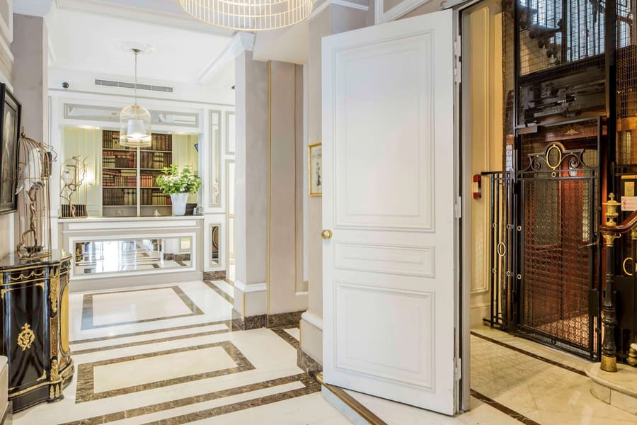 Hôtel Bradford Elysées – Astotel