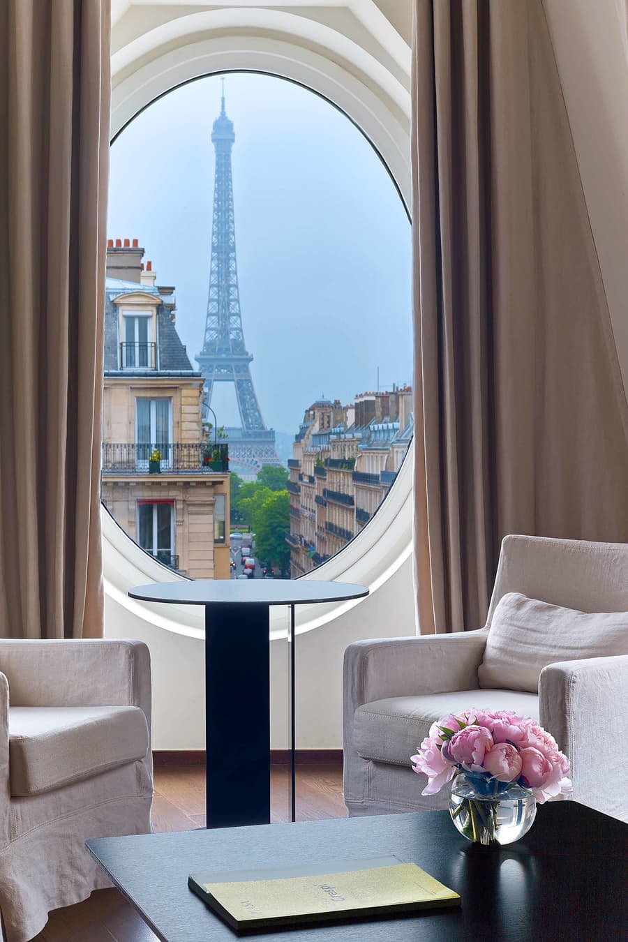 Le Metropolitan Paris Tour Eiffel, a Tribute Portfolio Hotel