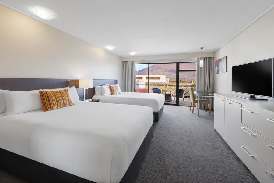 Copthorne Hotel and Apartments Queenstown Lakeview