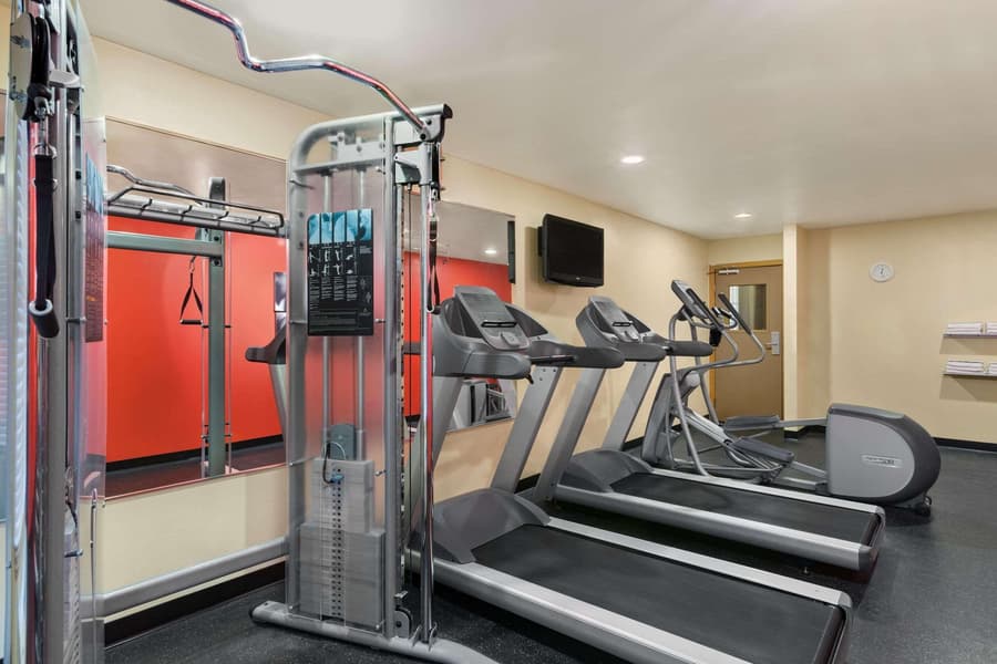 Country Inn & Suites by Radisson, Holland, MI