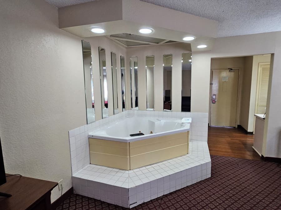 Greenstay Hotel Joplin Missouri