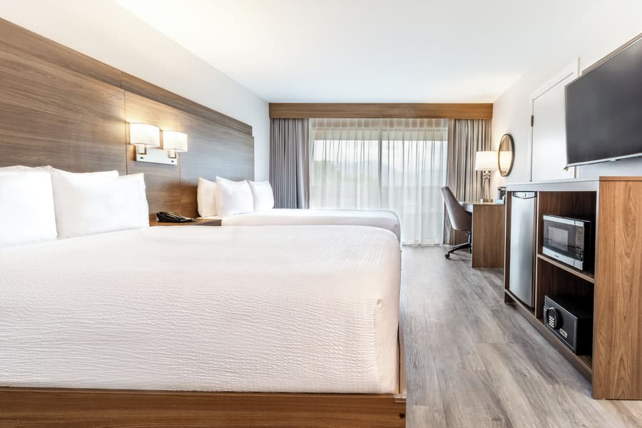 Atrium Hotel Vancouver