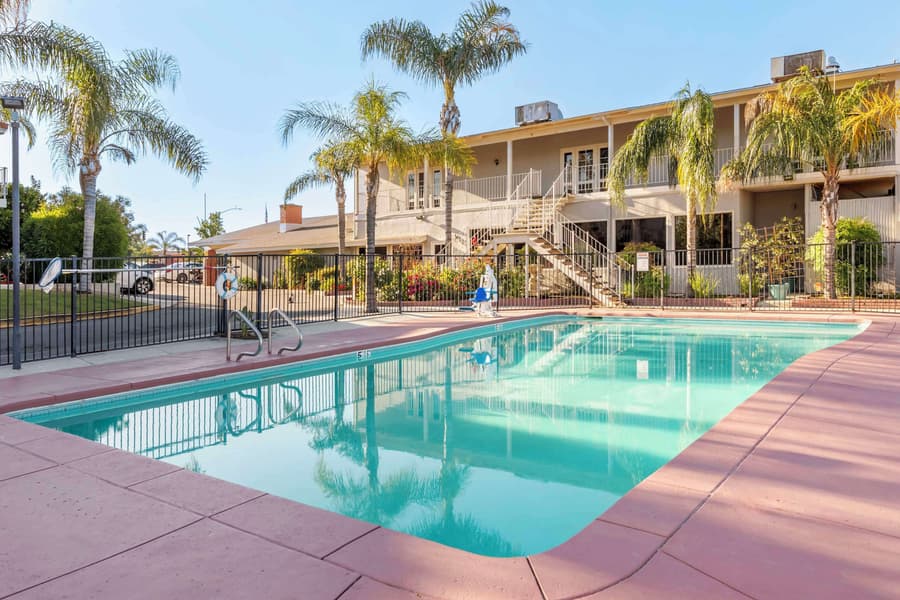 Best Western Plus Hill House