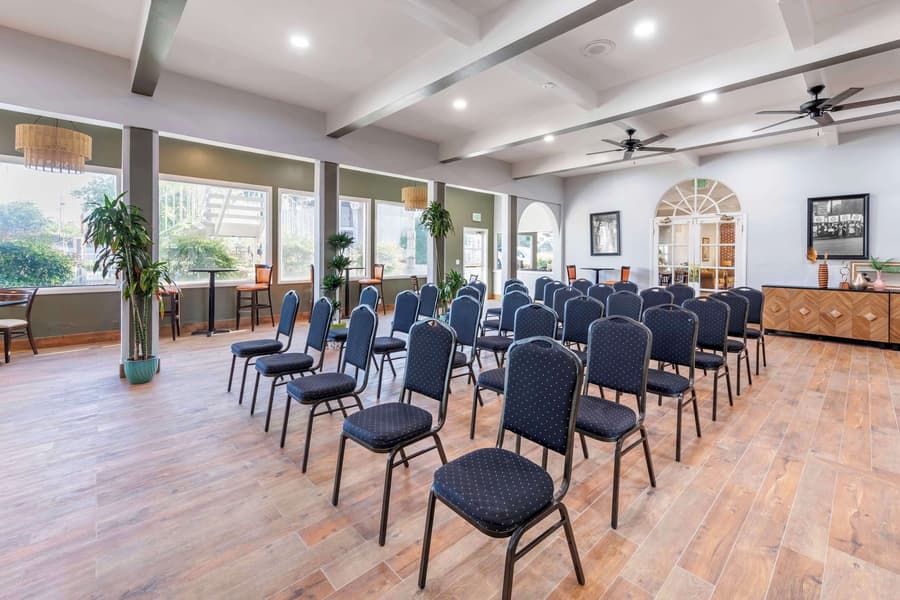 Best Western Plus Hill House