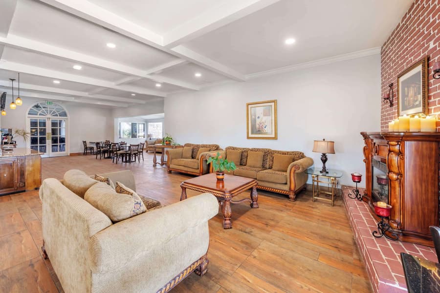 Best Western Plus Hill House