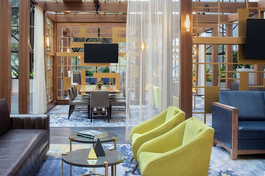 DoubleTree by Hilton Hotel Newark Airport