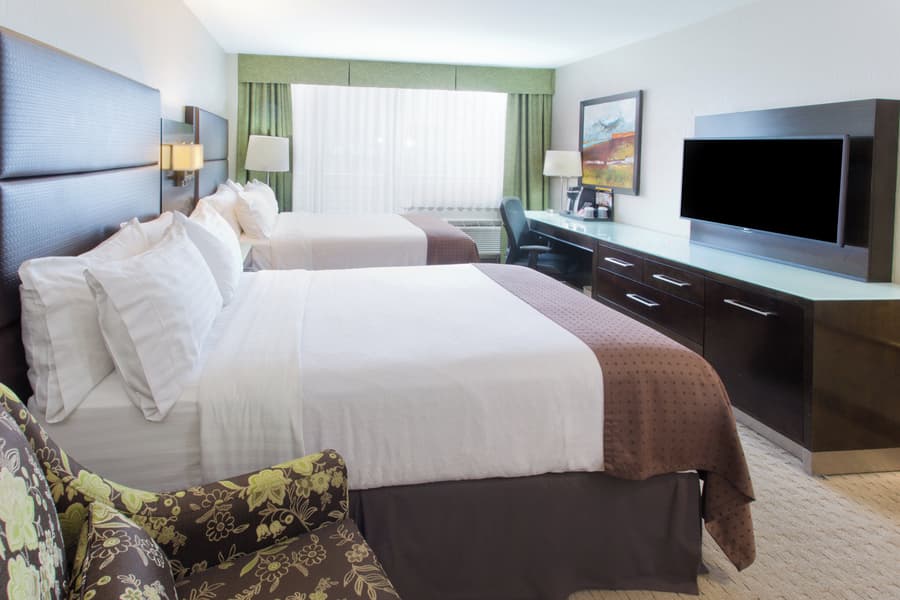 Holiday Inn Vancouver Centre by IHG