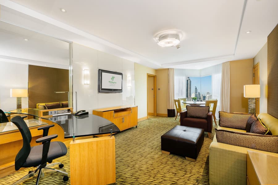 Holiday Inn Bangkok Silom by IHG