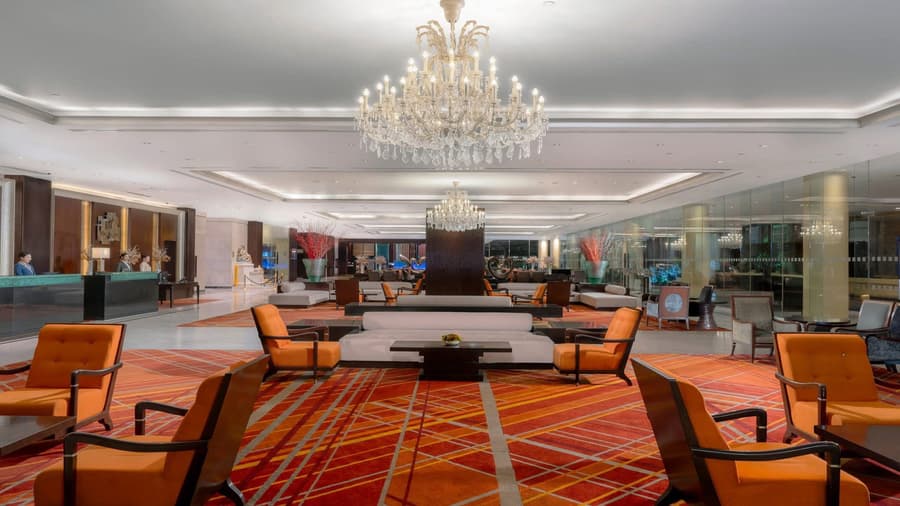 Holiday Inn Bangkok Silom by IHG