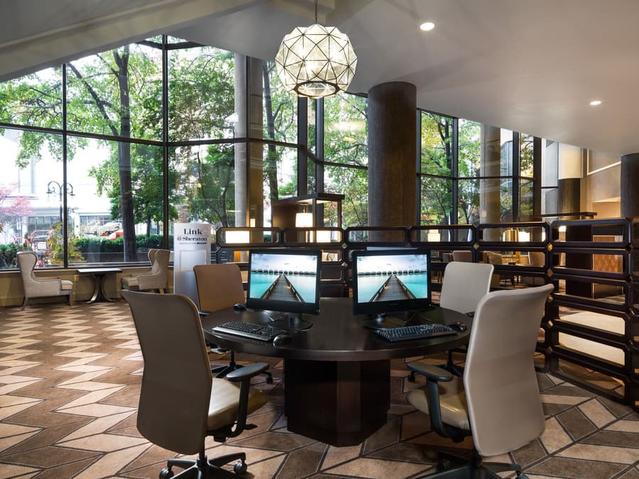 Memphis Riverline Hotel