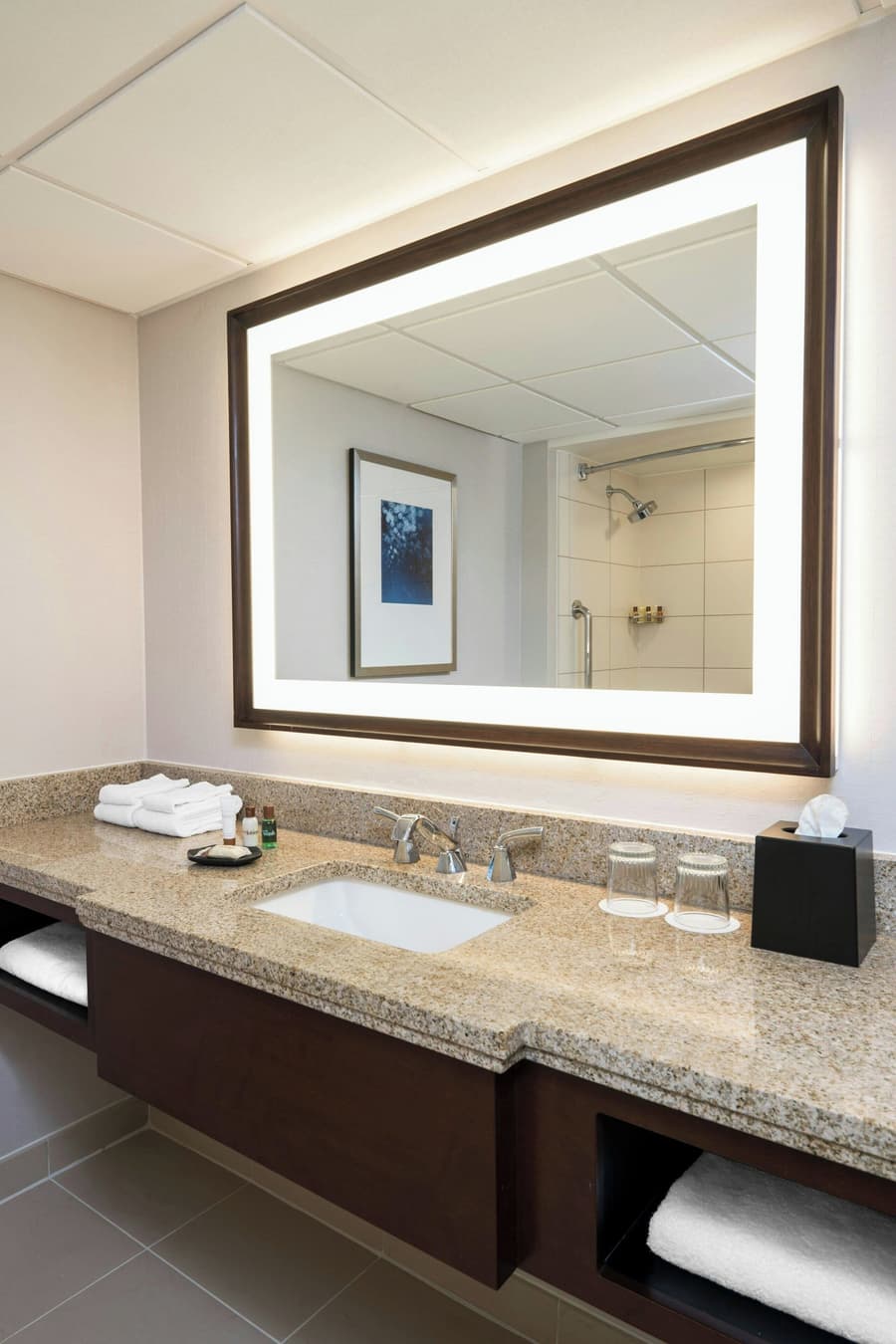 Memphis Riverline Hotel