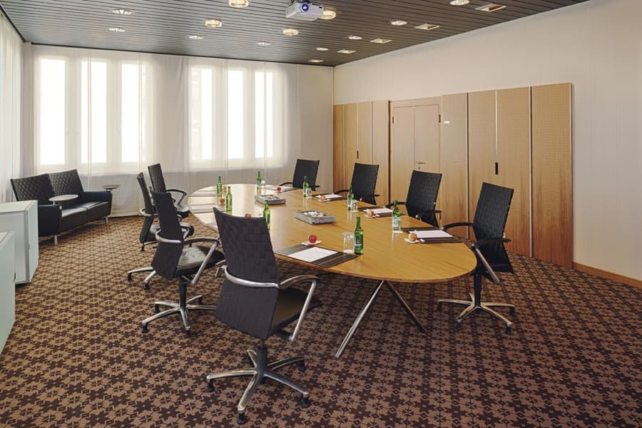 Mövenpick Hotel Zuerich-Airport