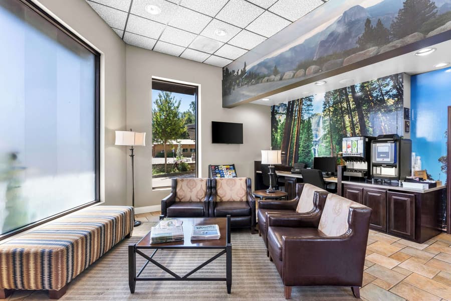 Best Western Plus Yosemite Way Station Motel