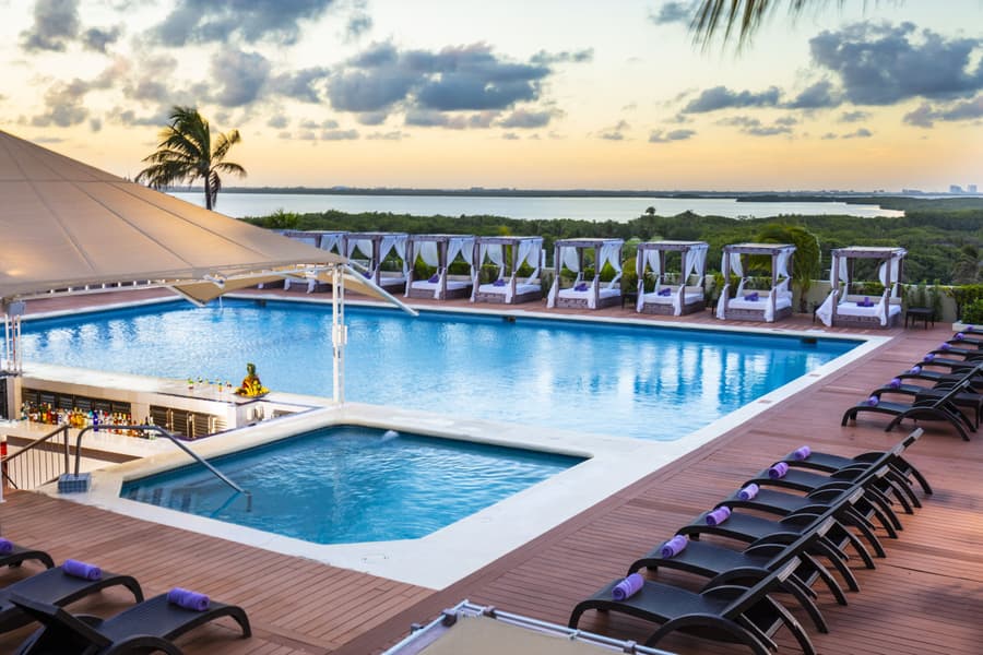 Crown Paradise Club Cancun All Inclusive