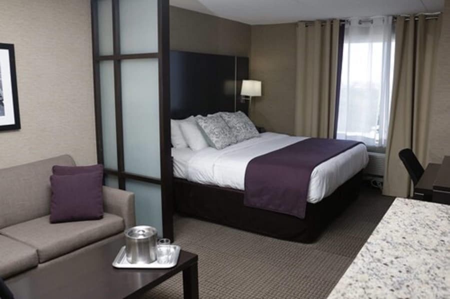 Quattro Hotel & Conf. Centre, an Ascend Collection Hotel