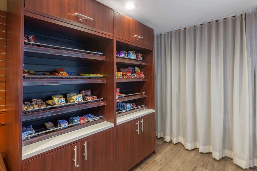 Wyndham Visalia