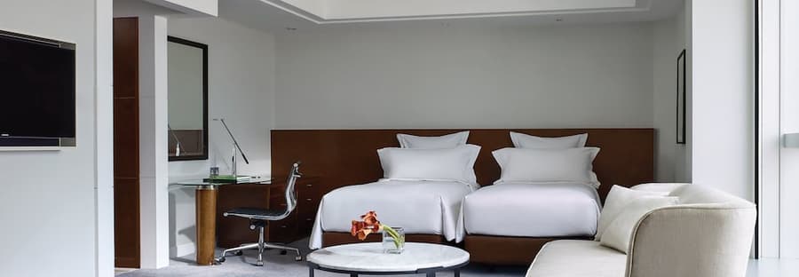 Cordis, Hong Kong