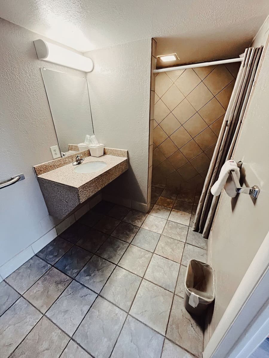 Motel 6 Holbrook, AZ