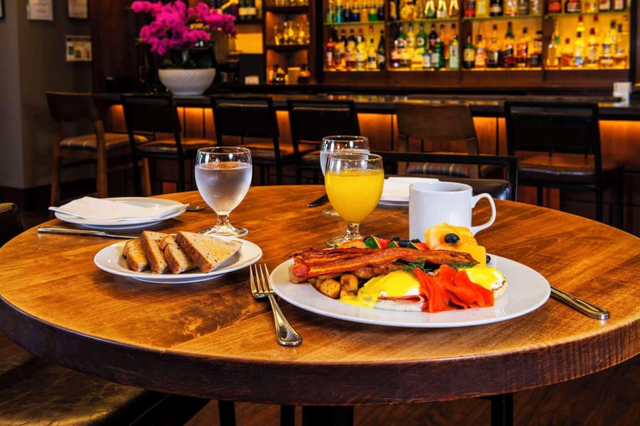 Grand Park Hotel Vancouver Airport, an Ascend Collection Hotel