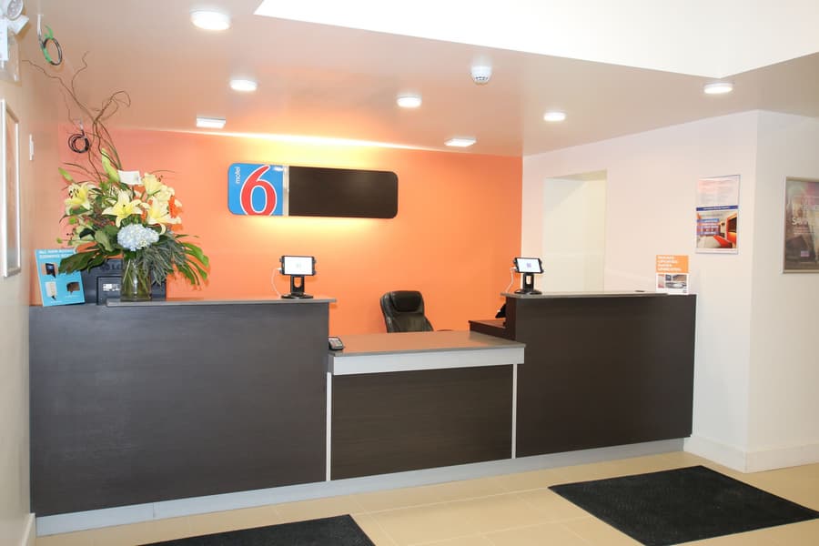 Motel 6 Moncton, NB