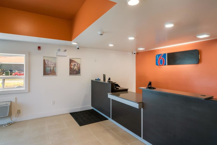 Motel 6 Moncton, NB