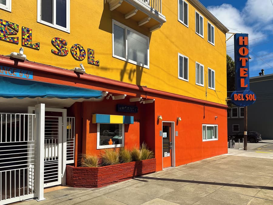 Hotel Del Sol
