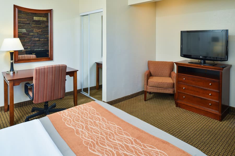 Blu Pacific Hotel