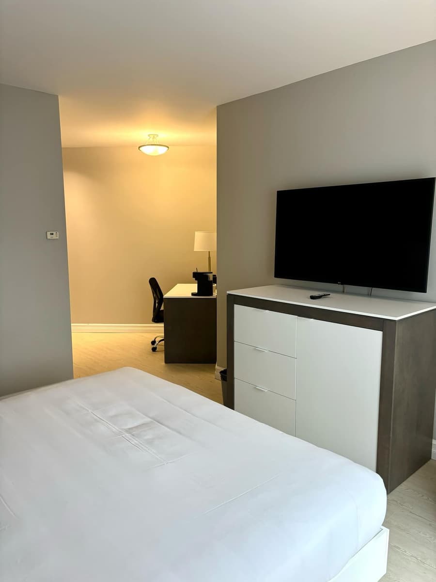 Ambassadeur Hotel