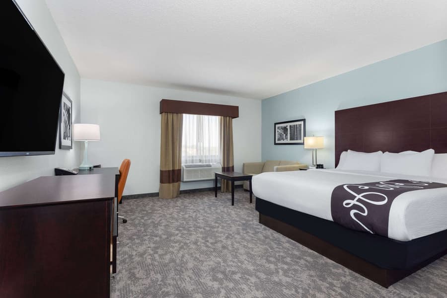 La Quinta Inn & Suites by Wyndham Bonita Springs Naples N.