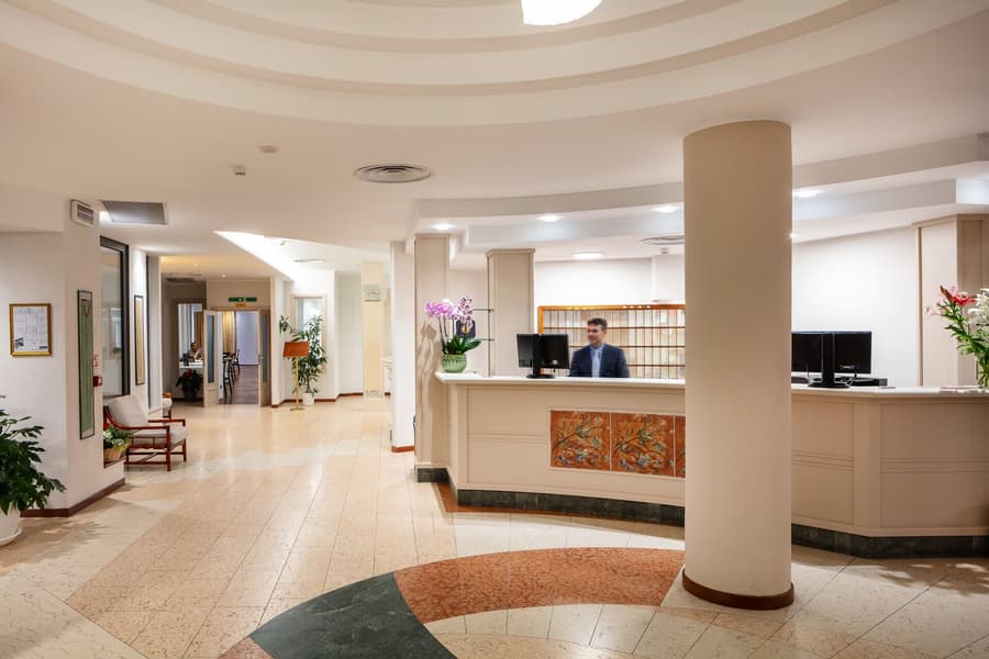 Hotel Carlo Felice
