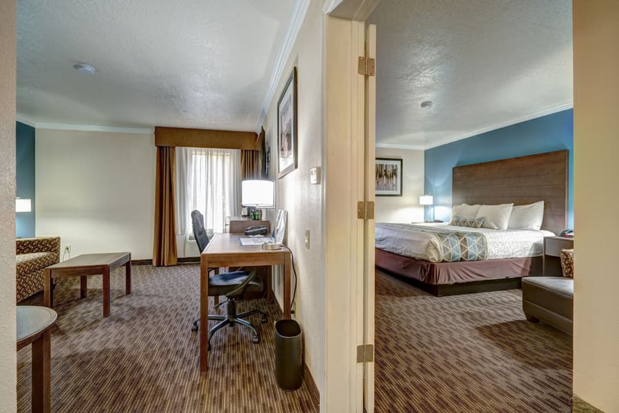 Best Western Airport Albuquerque InnSuites Hotel & Suites