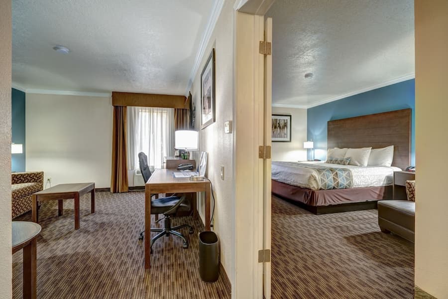 Best Western Airport Albuquerque InnSuites Hotel & Suites