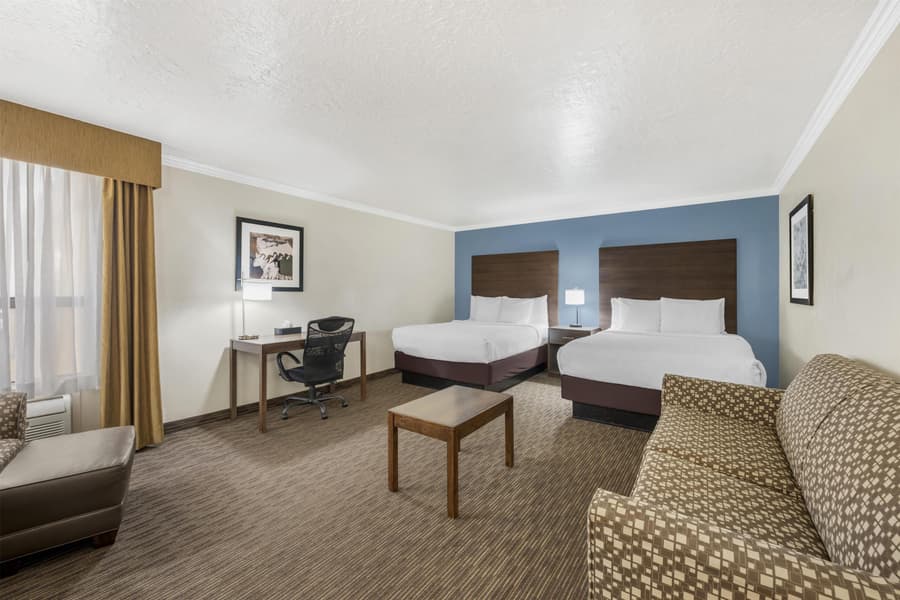 Best Western Airport Albuquerque InnSuites Hotel & Suites