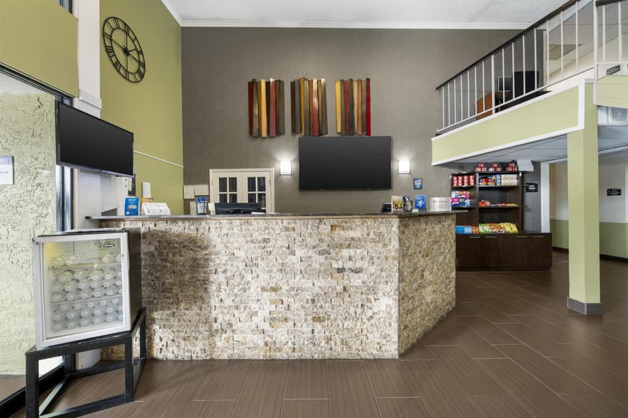Best Western Airport Albuquerque InnSuites Hotel & Suites