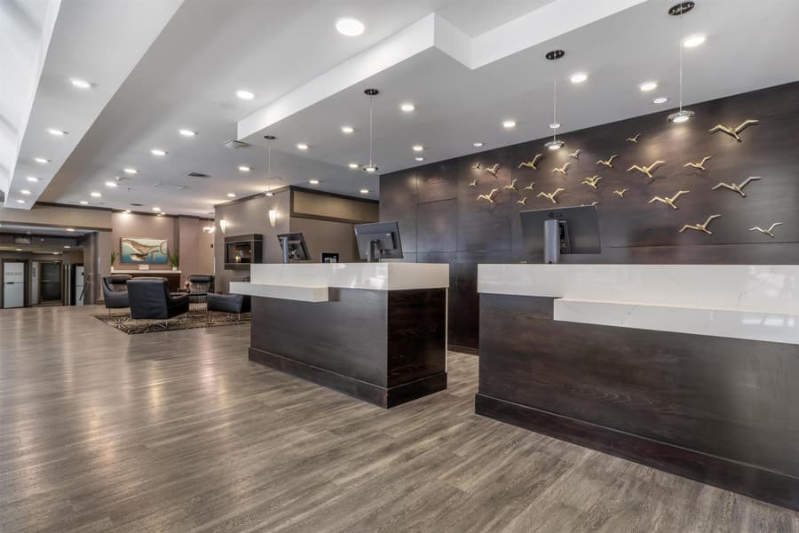 Best Western Plus Carlton Plaza Hotel