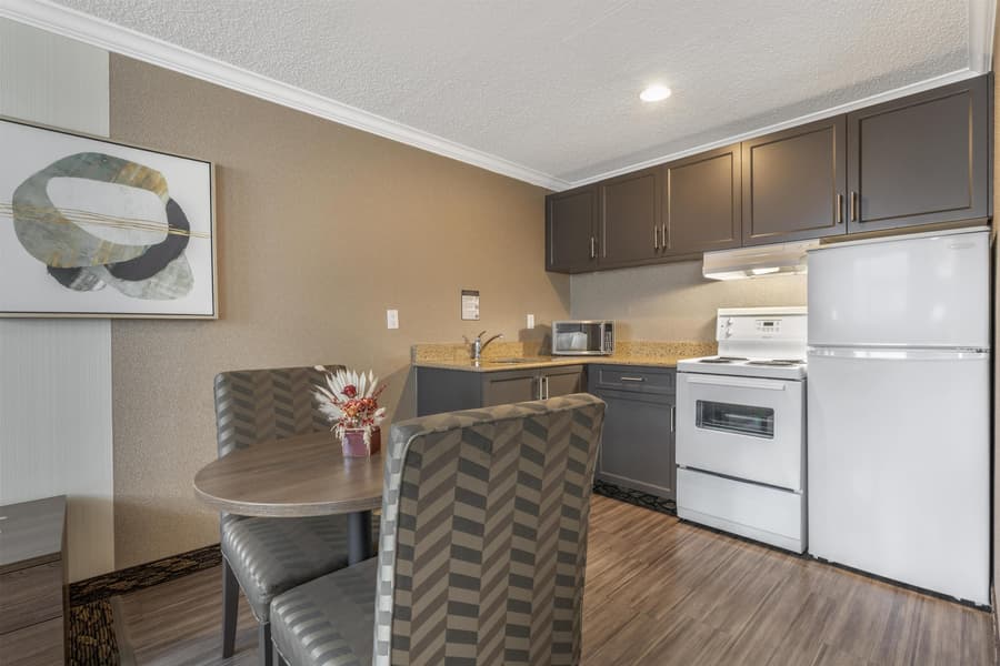 Best Western Plus Carlton Plaza Hotel